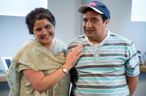 Goodness Gracious Me. Image shows from L to R: Nina Wadia, Kulvinder Ghir. Copyright: BBC