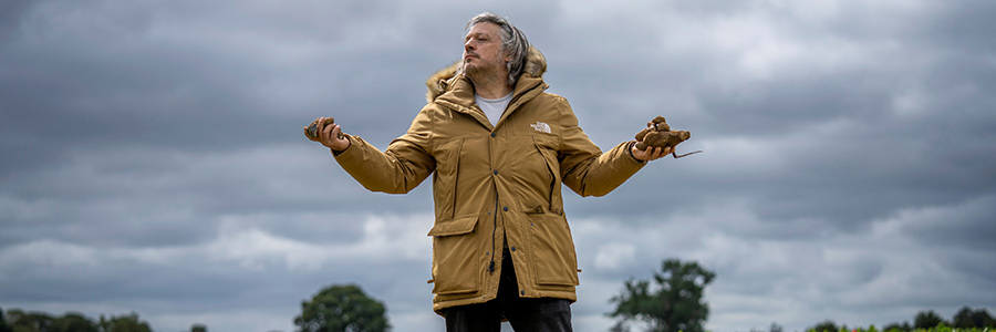 Stone Clearing with Richard Herring. Richard Herring. Copyright: Steve Brown