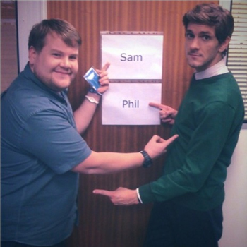 The Wrong Mans. Image shows from L to R: Phil (James Corden), Sam (Mathew Baynton). Copyright: BBC / Hulu