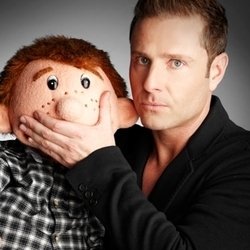 Paul Zerdin: No Strings. Paul Zerdin