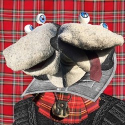 Scottish Falsetto Sock Puppets Do Shakespeare