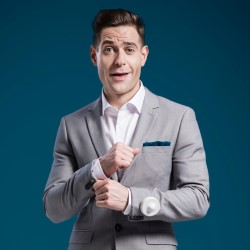 Lee Nelson: Serious Joker. Simon Brodkin