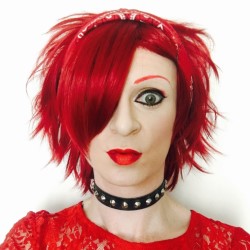 Scarlet Sohandsome: Recreational Drag Use. Red Redmond