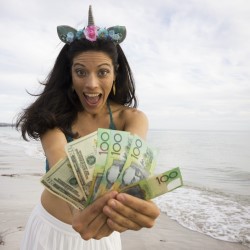 Rich B*tch - How to Make Money with the Power of Your Mind. Cristina Lark