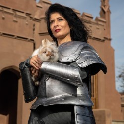 Shappi Khorsandi: Skittish Warrior... Confessions of a Club Comic. Shaparak Khorsandi