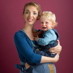 Motherhood: A Comedy. Tara Newton-Wordsworth