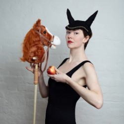 Elf Lyons: Horses. Elf Lyons