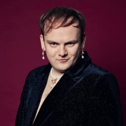 Andrew White: Young, Gay and a Third Thing. Andrew White