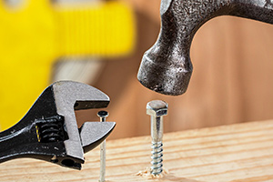 Wrench and hammer. Image by Steve Buissinne from Pixabay