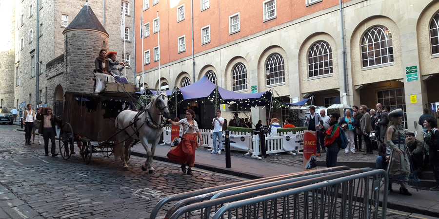 Horse and cart at Edinburgh Fringe