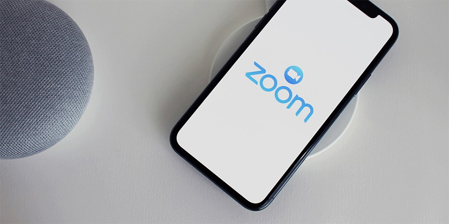 Zoom on a phone