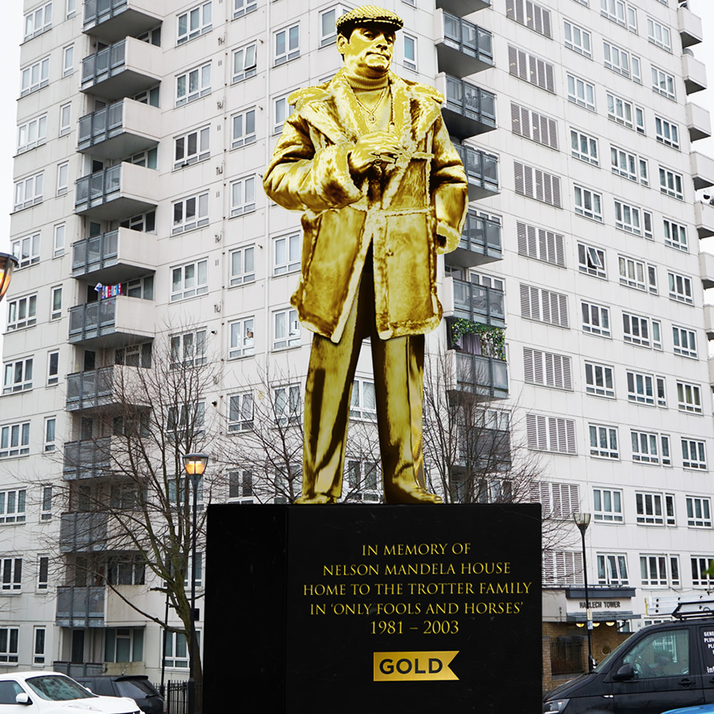 Mock-up of a statue of Del Boy. Copyright: UKTV