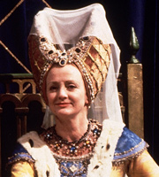 Blackadder. The Queen (Elspet Gray). Copyright: BBC / Tiger Aspect Productions