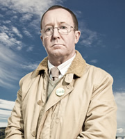 Bob Servant. Frank (Jonathan Watson). Copyright: BBC