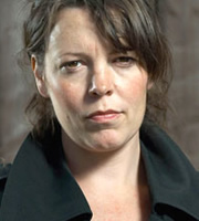 Dirk Gently's Holistic Detective Agency. Janice Pearce (Olivia Colman). Copyright: Above The Title Productions