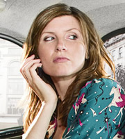 Free Agents. Helen Ryan (Sharon Horgan). Copyright: Big Talk Productions / Bwark Productions