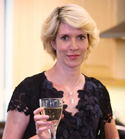 Gavin & Stacey. Dawn (Julia Davis). Copyright: Baby Cow Productions