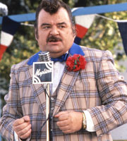 Hi-De-Hi!. Ted Bovis (Paul Shane). Copyright: BBC