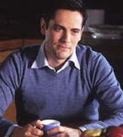 Love Soup. Gil Raymond (Michael Landes). Copyright: BBC