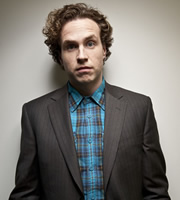 Pete Versus Life. Pete (Rafe Spall). Copyright: Objective Productions