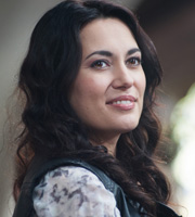 Stella. Parvadi (Yasmine Akram). Copyright: Tidy Productions