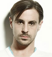 Threesome. Richie (Emun Elliott). Copyright: Big Talk Productions