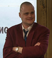 Time Gentlemen Please. Guv (Al Murray). Copyright: Avalon Television