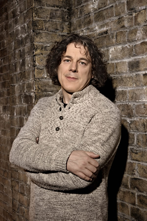 Alan Davies: As Yet Untitled. Alan Davies. Copyright: Phil McIntyre Entertainment