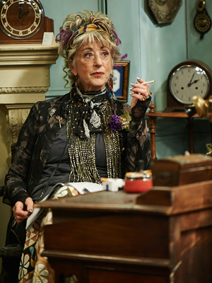 Bull. Beverley Bull (Maureen Lipman). Copyright: John Stanley Productions