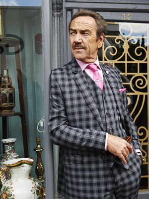 Bull. Rupert Bull (Robert Lindsay). Copyright: John Stanley Productions