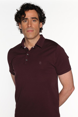 Episodes. Sean Lincoln (Stephen Mangan). Copyright: Hat Trick Productions / BBC