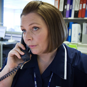 Getting On. Sister Den Flixter (Joanna Scanlan). Copyright: Vera Productions