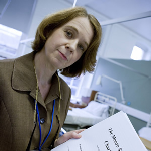 Getting On. Doctor Pippa Moore (Vicki Pepperdine). Copyright: Vera Productions