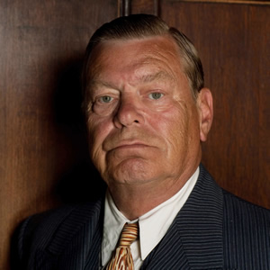 Just William. Mr Bott (Warren Clarke). Copyright: BBC