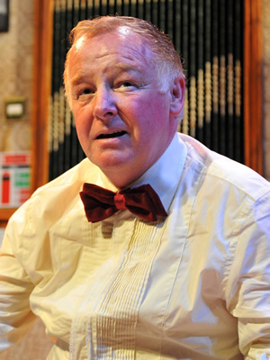 Les Dennis as Jigsy. Les Dennis