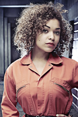 Misfits. Alisha (Antonia Thomas). Copyright: Clerkenwell Films