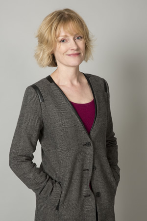 Outnumbered. Sue (Claire Skinner). Copyright: Hat Trick Productions