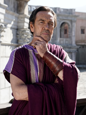 Plebs. Crassus (Robert Lindsay). Copyright: RISE Films