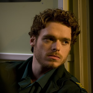 Sirens. Ashley Greenwick (Richard Madden). Copyright: Daybreak Pictures