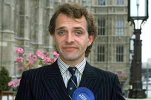 The New Statesman. Alan B'Stard MP (Rik Mayall). Copyright: Yorkshire Television / Alomo Productions