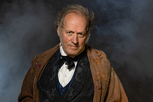 Adrian Edmondson to play Scrooge in Royal Shakespeare Company play