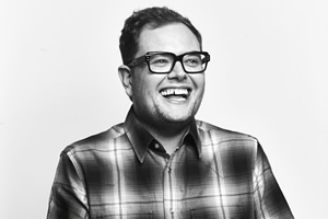 Alan Carr making ITV sitcom Changing Ends