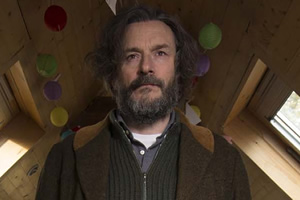 Flowers. Maurice (Julian Barratt). Copyright: Kudos Productions