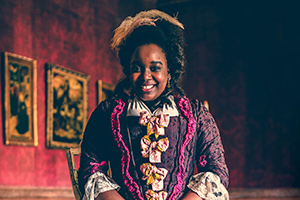 Ghosts. Kitty (Lolly Adefope). Copyright: Monumental Pictures
