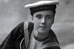 Hetty King pictured in costume as a sailor, circa 1910s. Hetty King