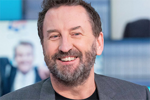 Lee Mack to host Royal Variety Performance 2022