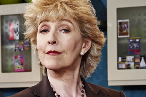 Miranda. Penny (Patricia Hodge). Copyright: BBC