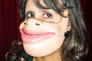 Nina Conti