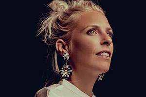 Sara Pascoe. Copyright: Idil Sukan