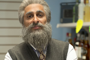 Still Game. Navid Harrid (Sanjeev Kohli). Copyright: The Comedy Unit